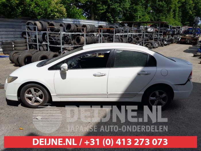 Usados Ventanilla triangular izquierda detrás Honda Civic (FA/FD) 1.3 Hybrid Precio € 35,00 Norma de margen ofrecido por V.Deijne Jap.Auto-onderdelen BV