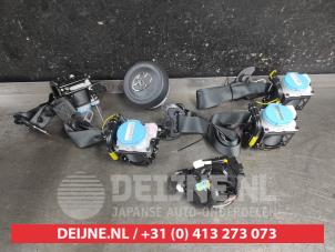Gebrauchte Vollzähligkeit Airbags Toyota Yaris IV (P21/PA1/PH1) 1.5 12V VVT-i Preis € 1.500,00 Margenregelung angeboten von V.Deijne Jap.Auto-onderdelen BV