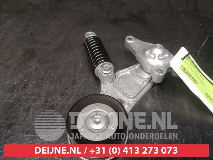 Usados Rodillo tensor correa múltiple Kia Niro II (SG2) 1.6 GDI Hybrid Precio € 100,00 Norma de margen ofrecido por V.Deijne Jap.Auto-onderdelen BV
