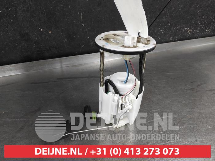 Usagé Pompe à carburant Mazda CX-5 II (KF) 2.5 SkyActiv-G 194 16V 4WD Prix € 125,00 Règlement à la marge proposé par V.Deijne Jap.Auto-onderdelen BV