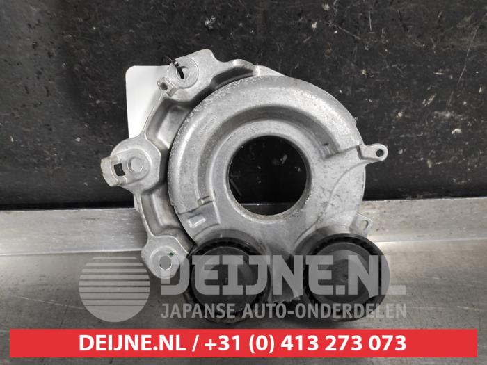 Usados Tensor correa múltiple Mazda CX-30 (DM) 2.0 e-SkyActiv-G 122 16V Precio de solicitud ofrecido por V.Deijne Jap.Auto-onderdelen BV