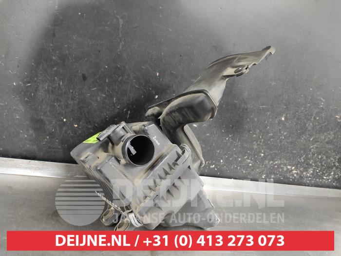 Begagnade Luftfilterhus Mazda 3 (BM/BN) 1.5 SkyActiv-D 105 16V Pris € 75,00 Marginaltabell erbjuds av V.Deijne Jap.Auto-onderdelen BV