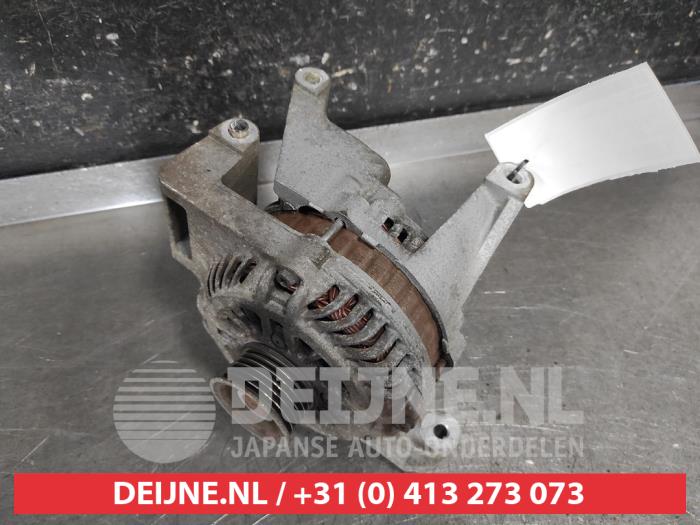Begagnade Dynamo Mazda 5 (CR19) 2.0i 16V Pris på förfrågan erbjuds av V.Deijne Jap.Auto-onderdelen BV