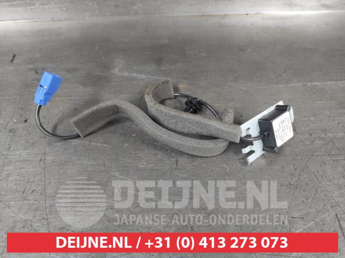 Używane Antena GPS Suzuki Swift (ZC/ZD) 1.2 Dual Jet 16V Cena na żądanie oferowane przez V.Deijne Jap.Auto-onderdelen BV