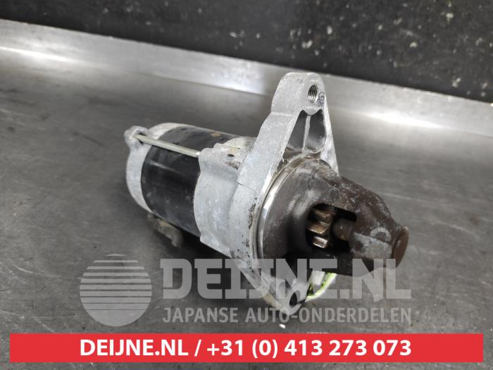 Begagnade Startmotor Toyota Yaris III (P13) 1.0 12V VVT-i Pris € 35,00 Marginaltabell erbjuds av V.Deijne Jap.Auto-onderdelen BV