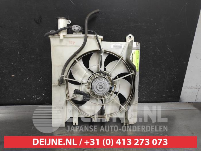 Begagnade Kylfläktshus Toyota Aygo (B10) 1.0 12V VVT-i Pris € 35,00 Marginaltabell erbjuds av V.Deijne Jap.Auto-onderdelen BV
