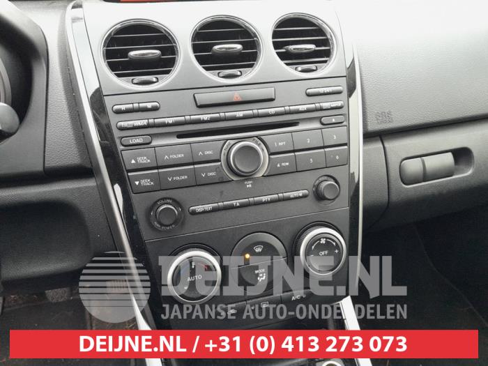 Używane Radio Mazda CX-7 2.2 MZR-CD 16V Cena € 50,00 Procedura marży oferowane przez V.Deijne Jap.Auto-onderdelen BV