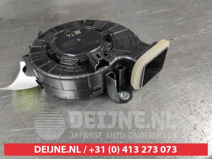 Używane Wentylator akumulatora Nissan X-Trail (T33) 1.5 VC-T e-POWER e-4ORCE 12V Cena € 75,00 Procedura marży oferowane przez V.Deijne Jap.Auto-onderdelen BV
