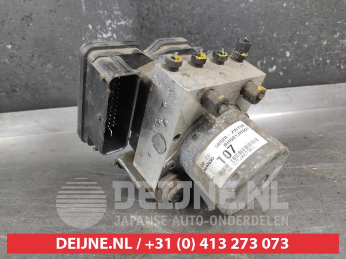 Usagé Bloc ABS Hyundai Santa Fe III (DM) 2.2 CRDi R 16V 4x2 Prix € 100,00 Règlement à la marge proposé par V.Deijne Jap.Auto-onderdelen BV