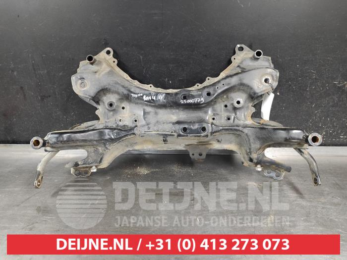 Usados Subchasis Toyota RAV4 (A4) 2.5 Hybrid 16V VVT-i 4x4 Precio de solicitud ofrecido por V.Deijne Jap.Auto-onderdelen BV