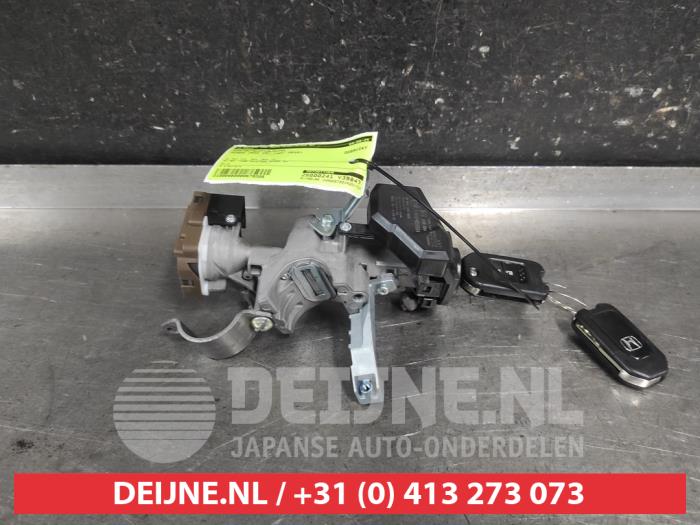 Używane Stacyjka + Kluczyk Honda Jazz (GK/GP) Cena € 75,00 Procedura marży oferowane przez V.Deijne Jap.Auto-onderdelen BV