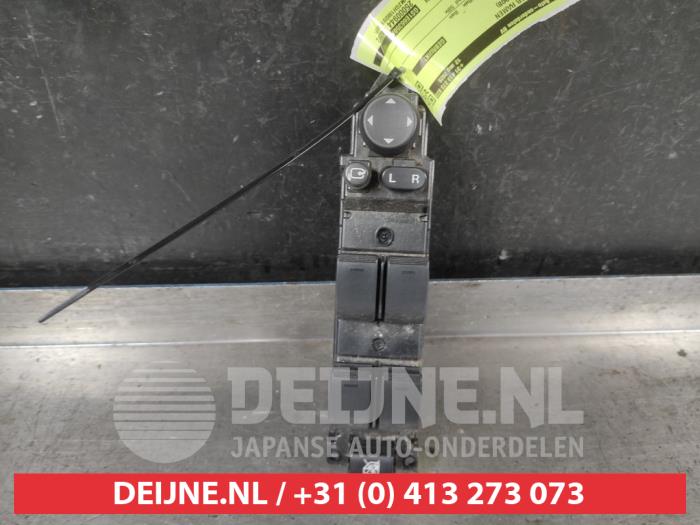 Usados Interruptor combinado de ventanillas Mazda 6 SportBreak (GH19/GHA9) 1.8i 16V Precio € 50,00 Norma de margen ofrecido por V.Deijne Jap.Auto-onderdelen BV