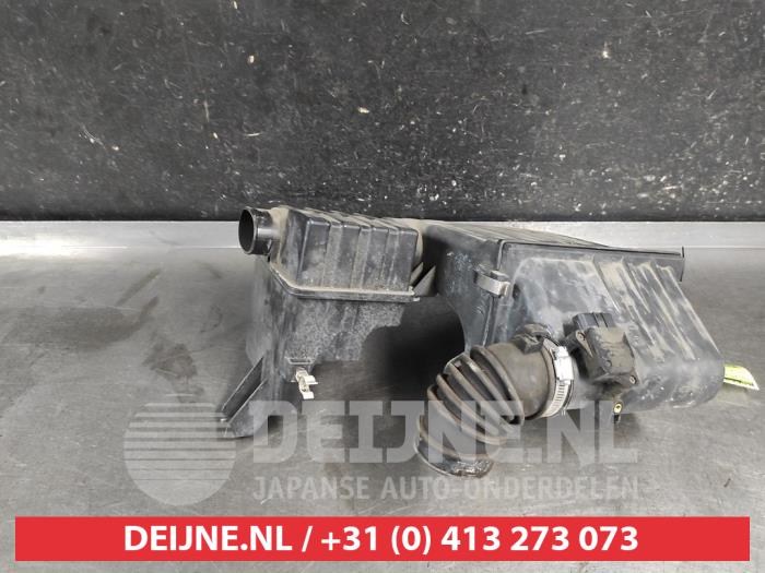 Gebrauchte Luftfiltergehäuse Suzuki Swift (ZA/ZC/ZD1/2/3/9) 1.5 VVT 16V Preis € 50,00 Margenregelung angeboten von V.Deijne Jap.Auto-onderdelen BV