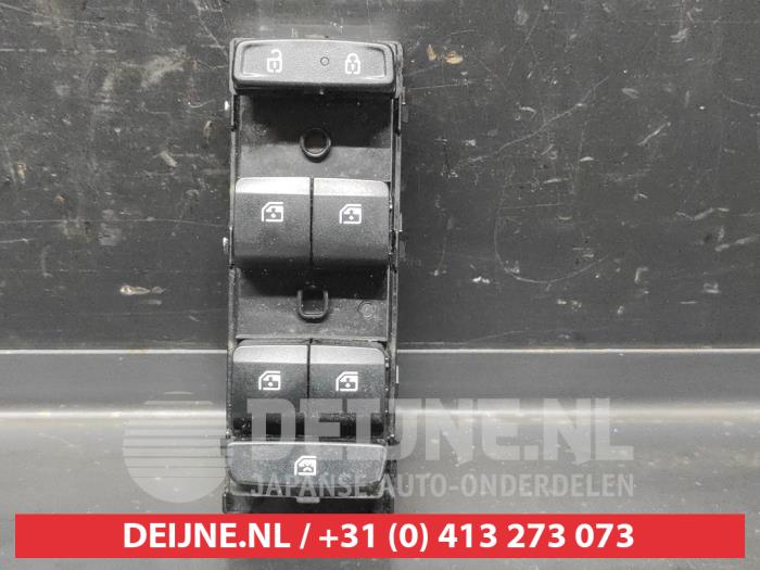 Usados Interruptor combinado de ventanillas Hyundai Tucson (NX) 1.6 T-GDI PHEV 4WD Precio € 75,00 Norma de margen ofrecido por V.Deijne Jap.Auto-onderdelen BV