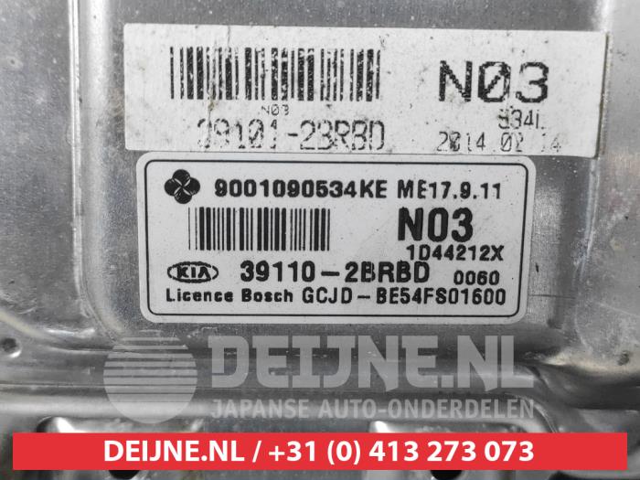 Engine management computer from a Kia Pro cee'd (JDB3) 1.4i 16V CVVT 2014