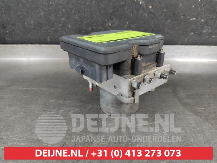 Usagé Pompe ABS Toyota Auris (E18) 1.6 D-4D-F 16V Prix € 100,00 Règlement à la marge proposé par V.Deijne Jap.Auto-onderdelen BV