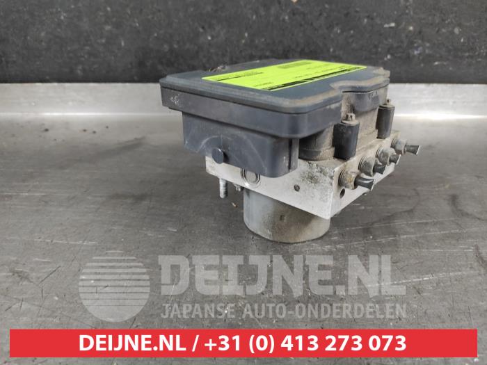 Begagnade ABS-pump Subaru Forester (SJ) 2.0 16V X Pris € 150,00 Marginaltabell erbjuds av V.Deijne Jap.Auto-onderdelen BV