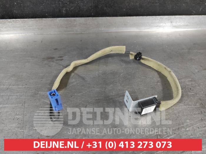 Używane Antena GPS Suzuki Vitara (LY/MY) 1.4 Booster Jet Turbo 16V SHVS AllGrip Cena € 100,00 Procedura marży oferowane przez V.Deijne Jap.Auto-onderdelen BV