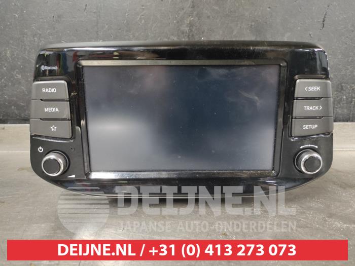 Begagnade Radio Hyundai i30 Wagon (PDEF) 1.0 T-GDI 12V Pris € 150,00 Marginaltabell erbjuds av V.Deijne Jap.Auto-onderdelen BV