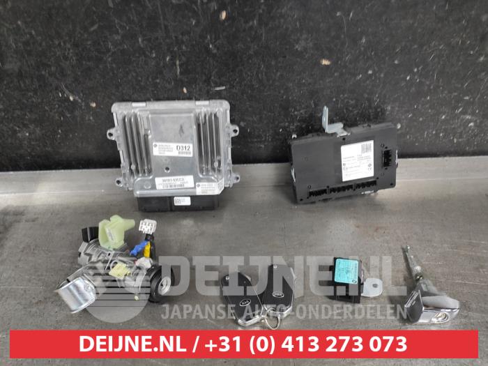 Used Engine management computer Kia Niro I (DE) 1.6 GDI Hybrid Price € 150,00 Margin scheme offered by V.Deijne Jap.Auto-onderdelen BV