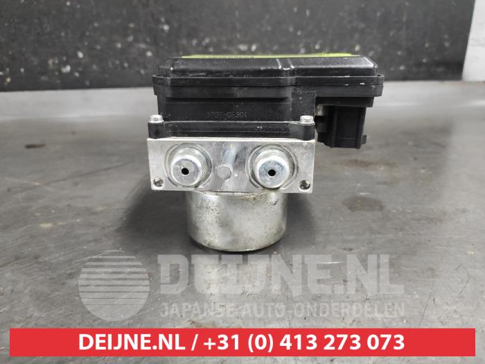 Usagé Bloc ABS Nissan Juke (F15) 1.6 16V Prix € 150,00 Règlement à la marge proposé par V.Deijne Jap.Auto-onderdelen BV