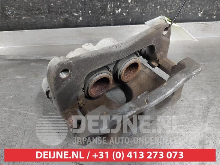 Gebrauchte Bremszange rechts vorne Nissan NP 300 Navara (D23) 2.3 dCi twinturbo 16V 4x4 Preis auf Anfrage angeboten von V.Deijne Jap.Auto-onderdelen BV
