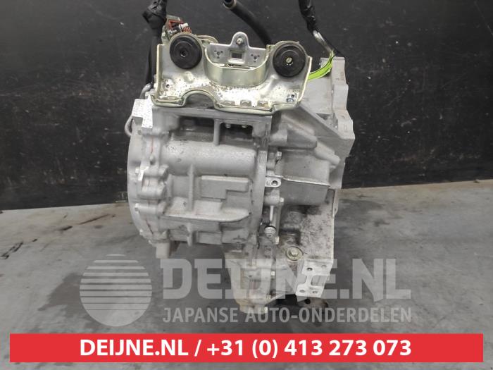 Getriebe van een Toyota RAV4 (A5) 2.5 Hybrid 16V 2021