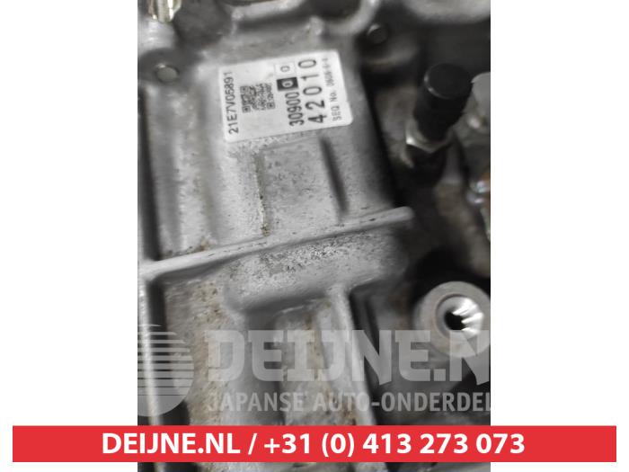 Getriebe van een Toyota RAV4 (A5) 2.5 Hybrid 16V 2021