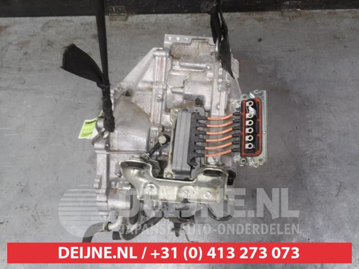 Used Gearbox Toyota Yaris IV (P21/PA1/PH1) 1.5 12V Hybrid 115 Price € 500,00 Margin scheme offered by V.Deijne Jap.Auto-onderdelen BV