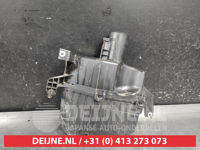 Begagnade Luftfilterhus Nissan Qashqai (J12) 1.5 VC-T e-Power 16V Pris € 100,00 Marginaltabell erbjuds av V.Deijne Jap.Auto-onderdelen BV