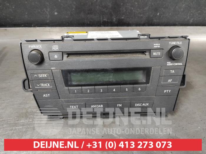 Używane Radio Toyota Prius (ZVW3) 1.8 16V Cena € 150,00 Procedura marży oferowane przez V.Deijne Jap.Auto-onderdelen BV