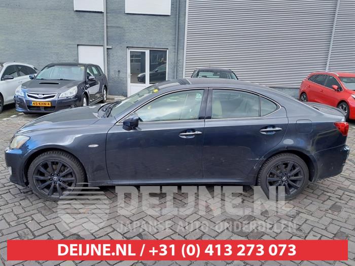 Usados Ventanilla triangular izquierda detrás Lexus IS (E2) 220d 16V Precio € 35,00 Norma de margen ofrecido por V.Deijne Jap.Auto-onderdelen BV