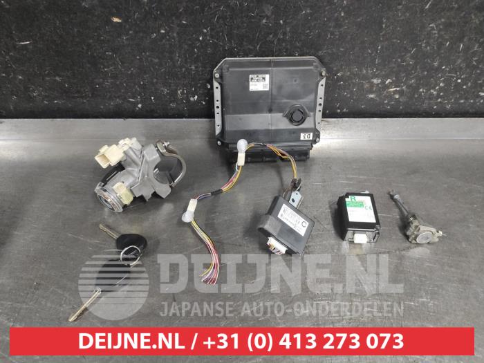 Used Engine management computer Toyota RAV4 (A3) 2.0 16V VVT-i 4x4 Price € 75,00 Margin scheme offered by V.Deijne Jap.Auto-onderdelen BV