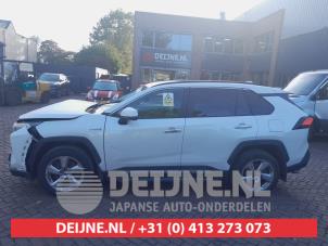 Used Door 4-door, front left Toyota RAV4 (A5) 2.5 Hybrid 16V AWD Price on request offered by V.Deijne Jap.Auto-onderdelen BV