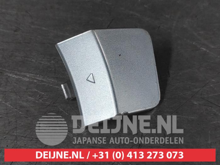 Gebrauchte Abdeckkappe Abschleppöse vorne Kia Sportage (NQ5E) 1.6 T-GDi 16V Preis € 25,00 Margenregelung angeboten von V.Deijne Jap.Auto-onderdelen BV
