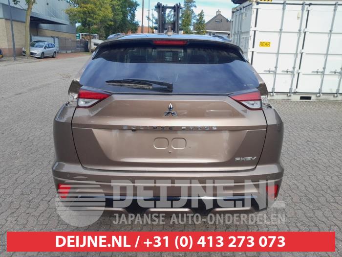 Używane Tylna klapa Mitsubishi Eclipse Cross (GK/GL) 2.4 16V PHEV 4x4 Cena € 650,00 Procedura marży oferowane przez V.Deijne Jap.Auto-onderdelen BV