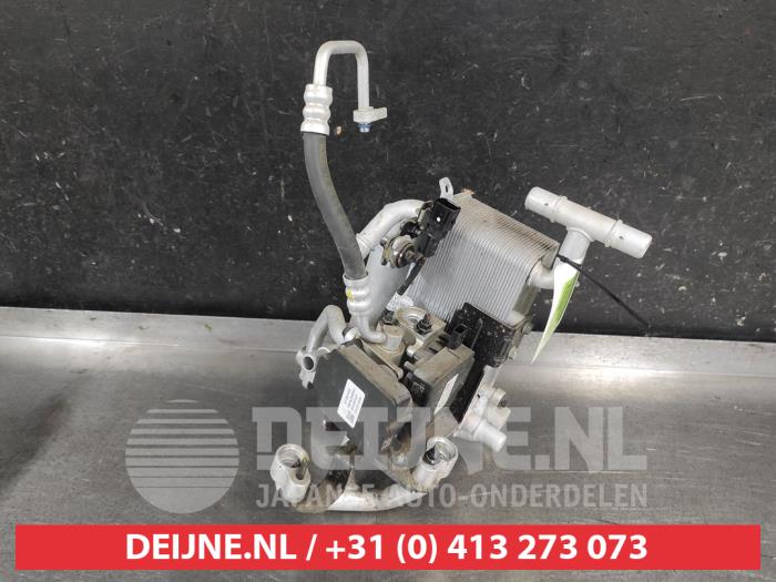 Usagé Condenseur de climatisation Kia EV6 (CV) 77.4 kWh RWD Prix € 100,00 Règlement à la marge proposé par V.Deijne Jap.Auto-onderdelen BV