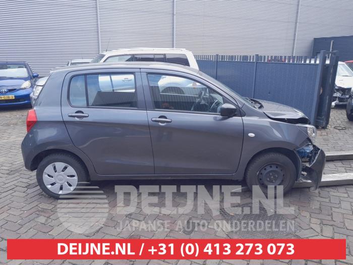 Usados Ventanilla triangular derecha detrás Suzuki Celerio (LF) 1.0 12V Precio € 35,00 Norma de margen ofrecido por V.Deijne Jap.Auto-onderdelen BV
