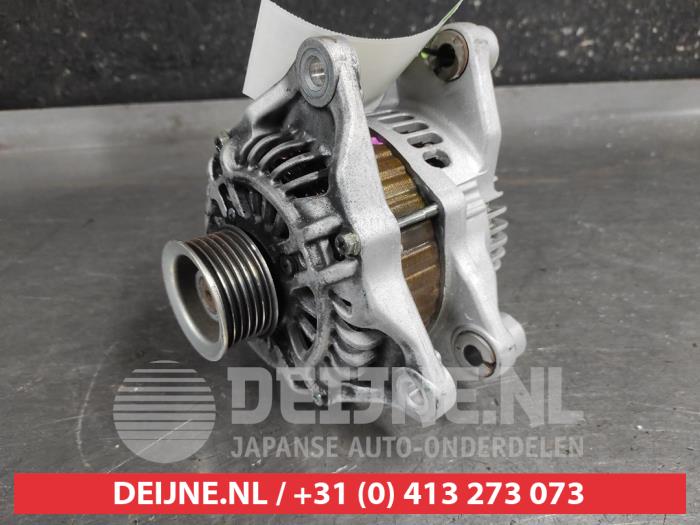 Begagnade Dynamo Mazda CX-5 II (KF) 2.0 SkyActiv-G 165 16V 2WD Pris på förfrågan erbjuds av V.Deijne Jap.Auto-onderdelen BV