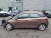 Hyundai i20 (GBB) 1.1 CRDi VGT 12V Vitre avant gauche
