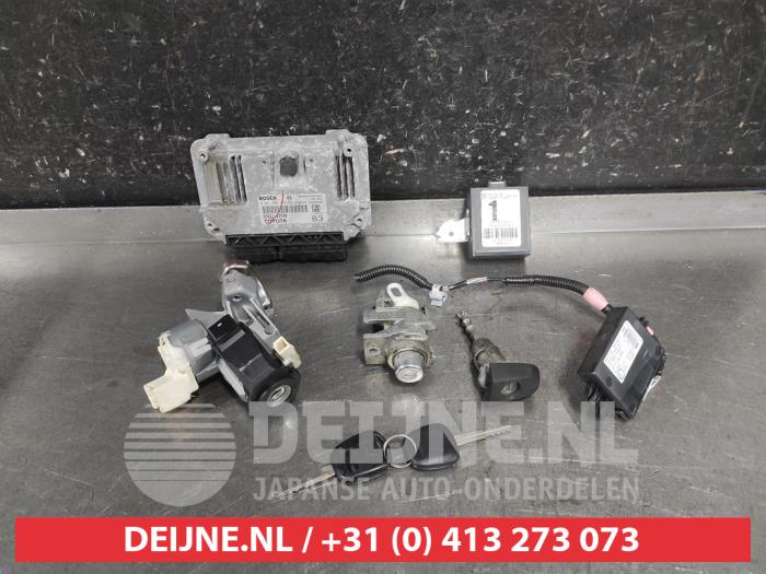 Used Engine management computer Toyota Yaris II (P9) 1.0 12V VVT-i Price € 100,00 Margin scheme offered by V.Deijne Jap.Auto-onderdelen BV