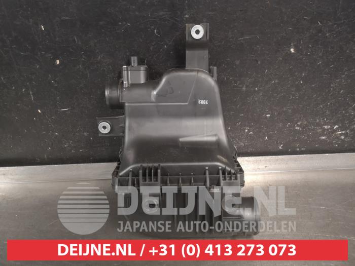 Begagnade Luftfilterhus Suzuki Swift (ZC/ZD) 1.0 Booster Jet Turbo 12V SHVS Pris € 75,00 Marginaltabell erbjuds av V.Deijne Jap.Auto-onderdelen BV