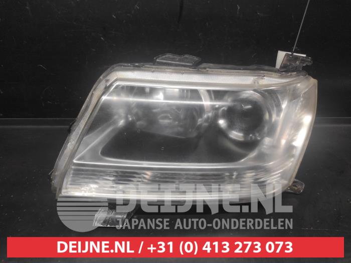 Gebrauchte Scheinwerfer links Suzuki Grand Vitara II (JT) 1.9 DDiS Preis € 150,00 Margenregelung angeboten von V.Deijne Jap.Auto-onderdelen BV