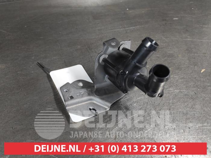 Begagnade Extra vattenpump Mazda 3 Sport (BP) 2.0 SkyActiv-X M Hybrid 16V Pris på förfrågan erbjuds av V.Deijne Jap.Auto-onderdelen BV