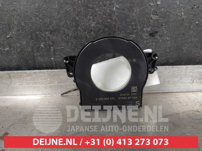 Begagnade Styrvinkelsensor Nissan Leaf (ZE0) Leaf Pris € 50,00 Marginaltabell erbjuds av V.Deijne Jap.Auto-onderdelen BV