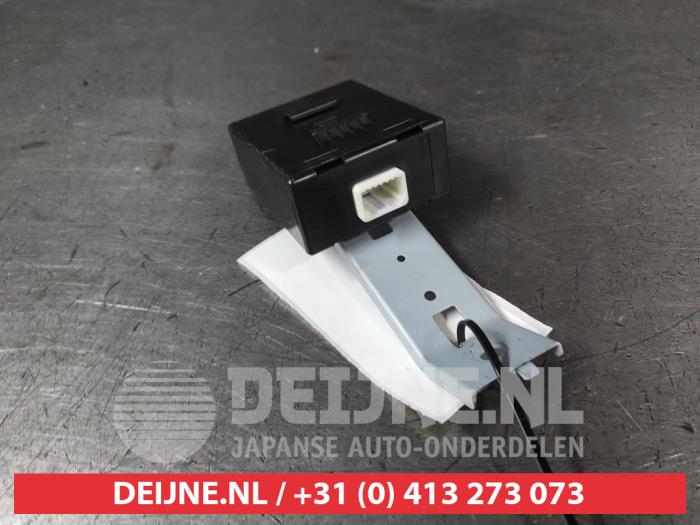 Begagnade Däcktrycksmodul Nissan Leaf (ZE0) Leaf Pris € 20,00 Marginaltabell erbjuds av V.Deijne Jap.Auto-onderdelen BV
