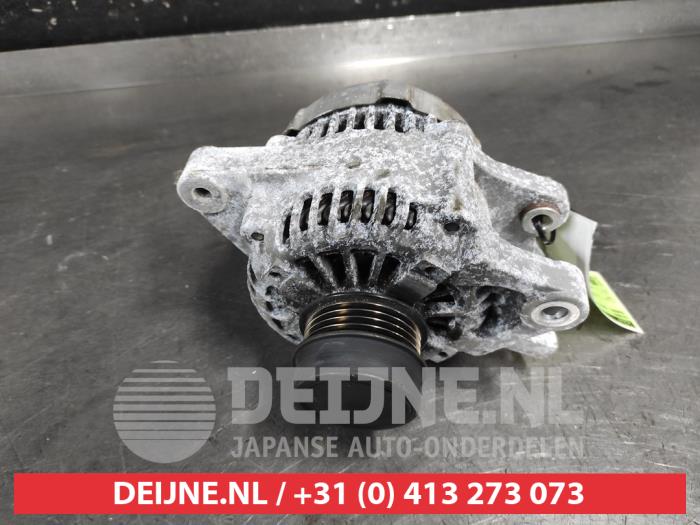 Begagnade Dynamo Subaru Trezia 1.33 16V Dual VVT-I Pris på förfrågan erbjuds av V.Deijne Jap.Auto-onderdelen BV