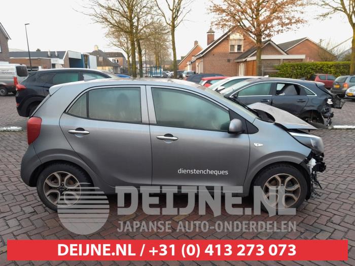 Usados Ventanilla triangular derecha detrás Kia Picanto (JA) 1.0 12V Precio € 50,00 Norma de margen ofrecido por V.Deijne Jap.Auto-onderdelen BV