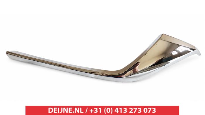 Nowe Listwa grilla Mazda CX-5 Cena € 59,21 Z VAT oferowane przez V.Deijne Jap.Auto-onderdelen BV