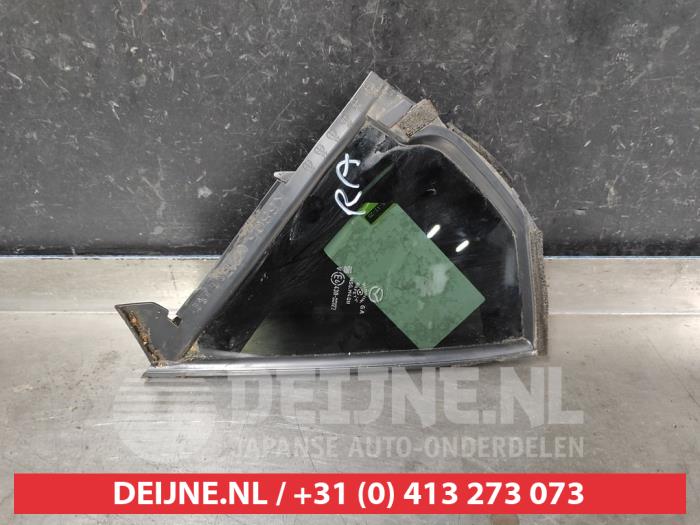 Usados Ventanilla triangular derecha detrás Mazda 3 Sport (BP) 2.0 SkyActiv-G 165 16V Precio € 35,00 Norma de margen ofrecido por V.Deijne Jap.Auto-onderdelen BV